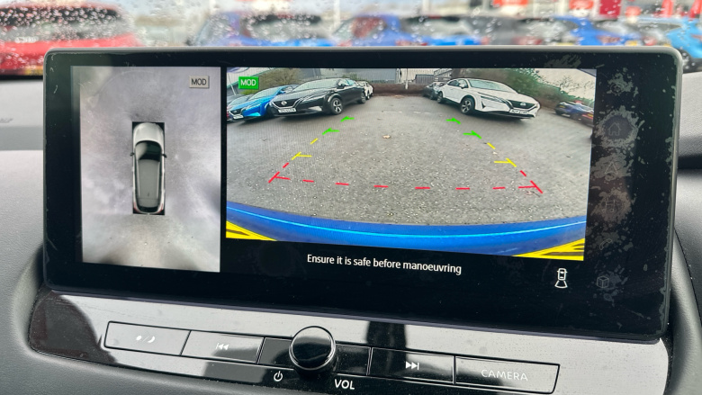 Nissan Qashqai 1.3 DiG-T MH N-Connecta 5dr Petrol Hatchback